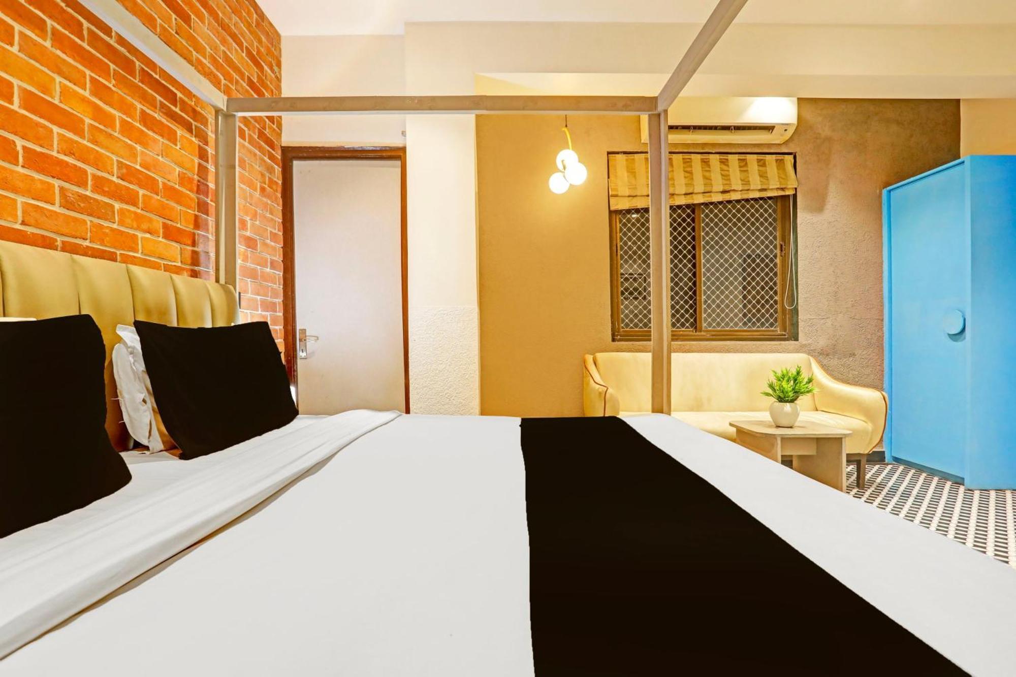 Super Townhouse Cantonment Varanasi Formerly Sarin Inn Kültér fotó